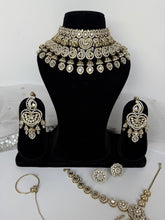 Load image into Gallery viewer, Jind Bridal Set
