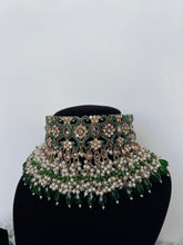 Load image into Gallery viewer, Nabeela Pakistani Set Green
