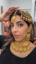 Load image into Gallery viewer, Janvi Gold Set
