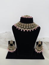 Load image into Gallery viewer, Pink Kundan Set
