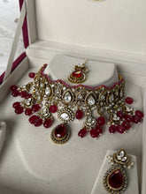 Load image into Gallery viewer, Luscious Kundan Set (Ruby)
