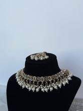 Load image into Gallery viewer, Mini White Pearl Set

