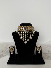 Load image into Gallery viewer, Tiyani Kundan Drops Set
