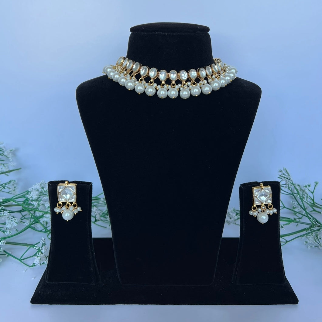 Simple Kundan Set