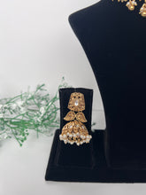 Load image into Gallery viewer, Raji Antique Set (2 colours)
