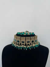 Load image into Gallery viewer, Teal Blue Choker Set
