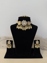 Load image into Gallery viewer, Golden Kundan Set
