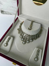 Load image into Gallery viewer, White Kundan Set
