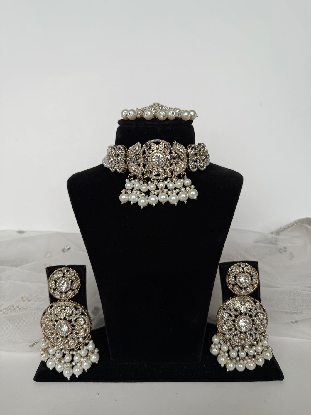 White Gold Choker Set