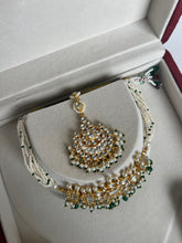 Load image into Gallery viewer, Pam Kundan Set Green
