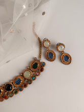 Load image into Gallery viewer, Romana Regal Set
