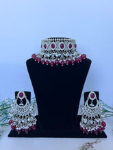 Load image into Gallery viewer, Silver and Ruby Choker
