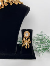 Load image into Gallery viewer, Kajal Antique Choker
