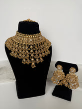 Load image into Gallery viewer, Janvi Antique Bridal Set
