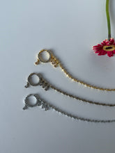 Load image into Gallery viewer, Small Diamond Nose Ring
