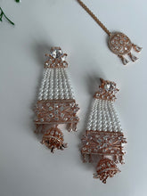 Load image into Gallery viewer, Inara Rose Gold Earrings
