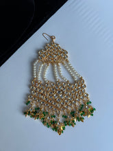 Load image into Gallery viewer, Ameerah Kundan Set (green)
