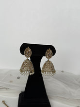 Load image into Gallery viewer, Golden Jhumke Tikka
