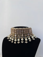 Load image into Gallery viewer, Andaaz Choker Set

