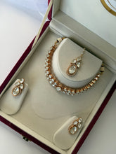 Load image into Gallery viewer, Luxury Rose Gold Tiyani Kundan Choker
