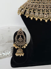 Load image into Gallery viewer, Lustrious Bridal Set
