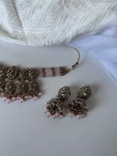 Load image into Gallery viewer, Pam Baby Pink Choker Set
