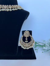 Load image into Gallery viewer, Niki Gold Set
