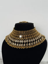 Load image into Gallery viewer, Pavneet Antique Bridal Set
