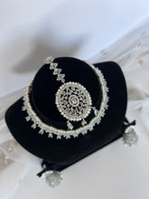 Load image into Gallery viewer, Rukhsar Diamond Choker
