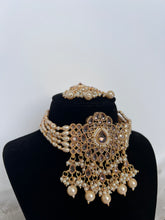Load image into Gallery viewer, Komal choker set
