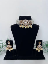 Load image into Gallery viewer, Manreet Tiyani Set (off-white)
