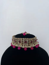 Load image into Gallery viewer, 3 Shades of Pink Choker
