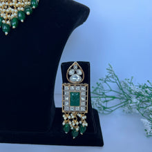 Load image into Gallery viewer, Amarpali Green Choker
