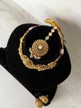 Load image into Gallery viewer, Antique Gold Set
