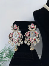 Load image into Gallery viewer, Meenakari Long Set
