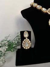 Load image into Gallery viewer, Neha Uncut Set
