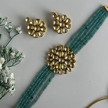 Load image into Gallery viewer, Ferozi Kundan Choker
