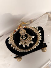 Load image into Gallery viewer, Rajvir Golden Set
