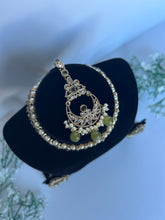 Load image into Gallery viewer, Preet Choker in Mehndi Green
