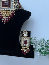 Load image into Gallery viewer, Amarpali Maroon Choker Set
