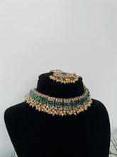 Load image into Gallery viewer, Blue Necklace Set

