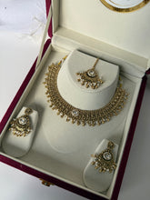 Load image into Gallery viewer, Rishi Antique Set
