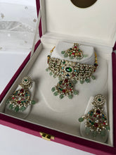 Load image into Gallery viewer, Isha Kundan Set in Sage
