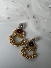 Load image into Gallery viewer, Reet Kundan Earrings (2 Colours)
