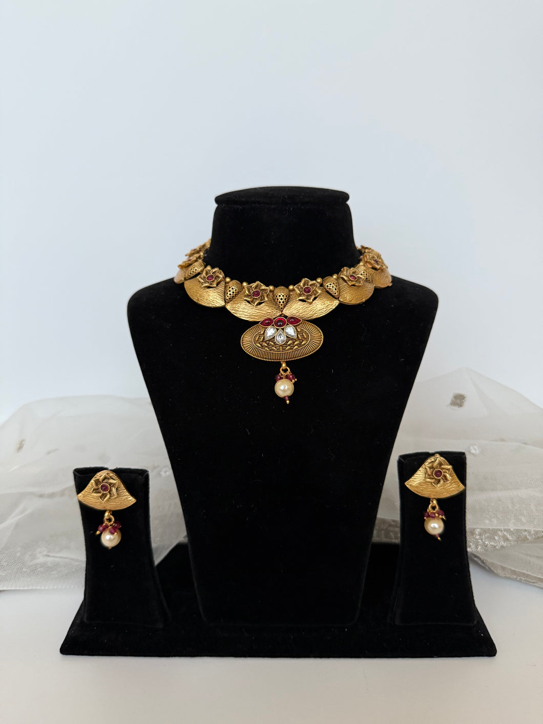 Antique Necklace Set