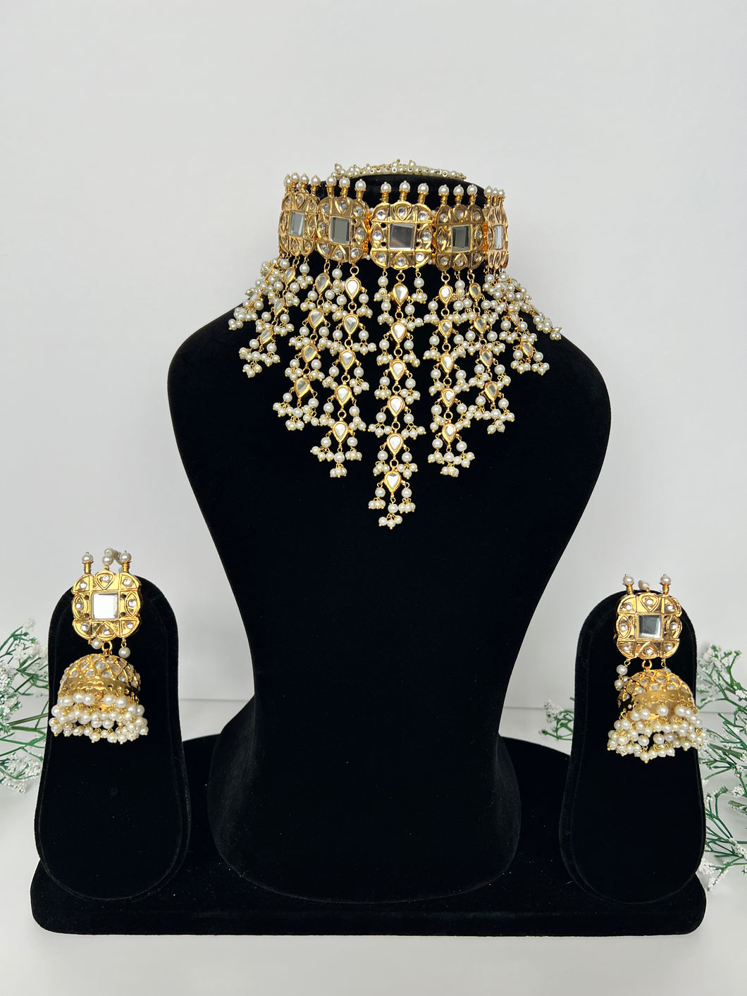 Manisha Kundan Set