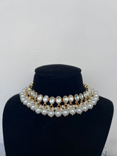 Load image into Gallery viewer, Anhad Kundan Set in Gold
