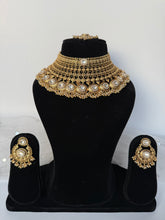 Load image into Gallery viewer, Ravneet Antique Bridal Set
