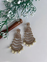 Load image into Gallery viewer, Isha Gold Earrings
