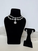 Load image into Gallery viewer, Reema Diamond Set
